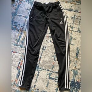 Adidas climacool joggers size small with zipperred pockets